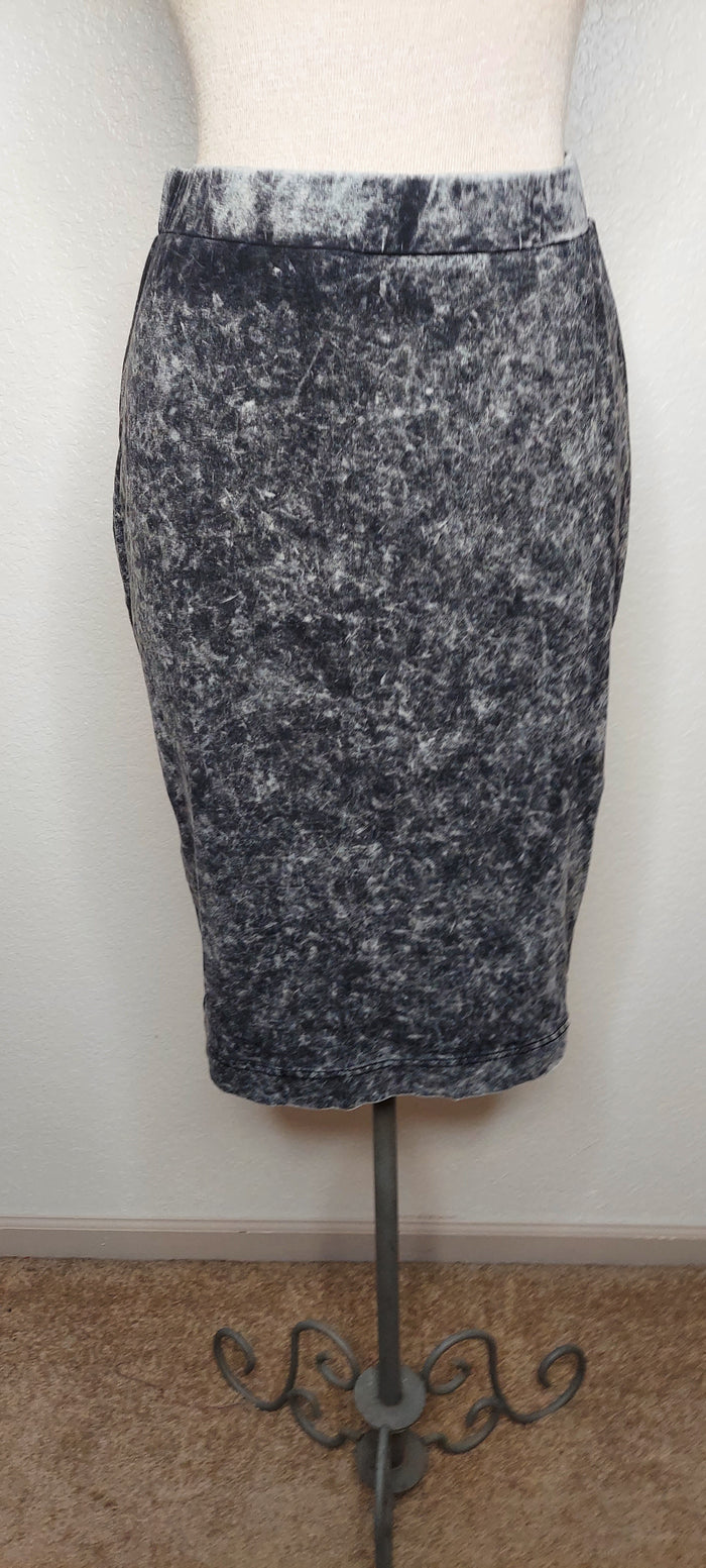 Knee Length Mineral Wash Skirt-Small Black