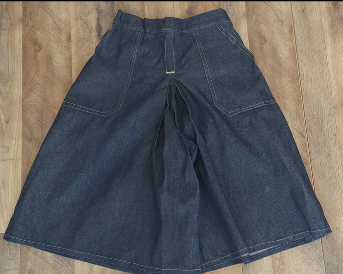 Culottes Box Pleat Light Blue Denim -Size 14