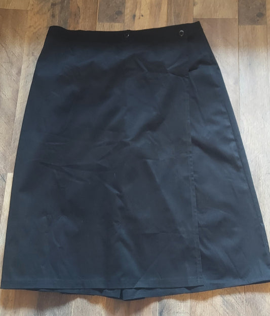 Modest Ladies skort in black size 14 Cotton/Lycra