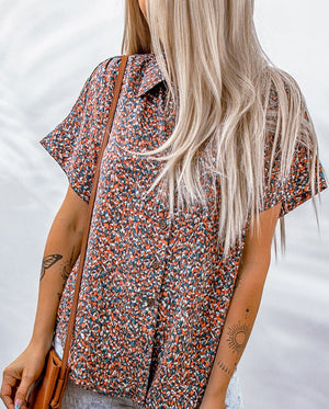Ditsy Floral Button-Up Short Sleeve Shirt - Small -Red White Blue