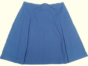 pleated uniform skirt in navy 
