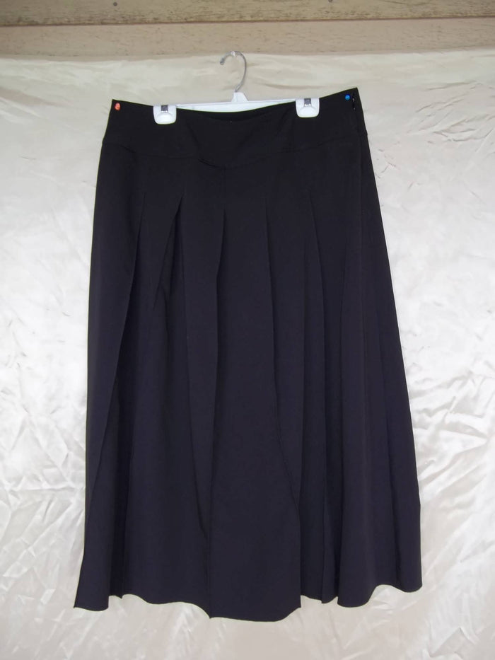 Long Black Pleated Skirt With Yoke - Size 6
