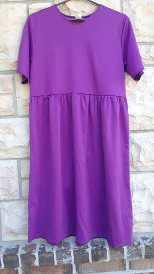 Knit dress with Gathered skirt Magenta size Large