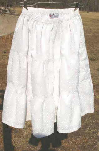Prairie Skirt - White With Little White Flowers - Large 26" Length