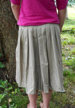 girls culotte full pleat back view